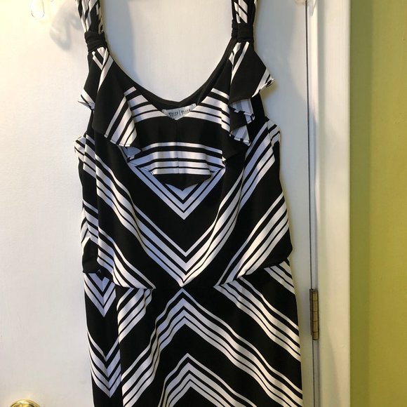 NWT Black House White Market Chevron Dress - Picture 2 of 7
